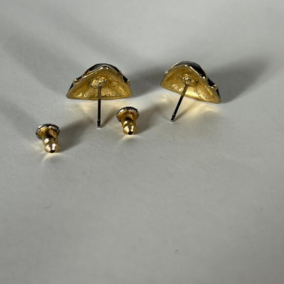 Black Enamel and Gold Tone Vintage Earrings, 1980s Triangle Pierced Studs - Picture 3 of 4